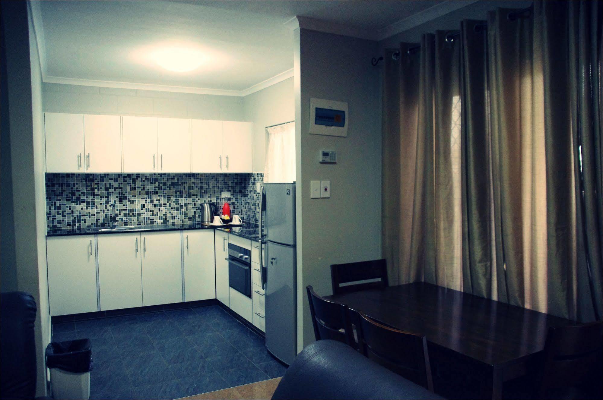 Citi Serviced Apartments And Motel - Korobosea Boroko Екстер'єр фото